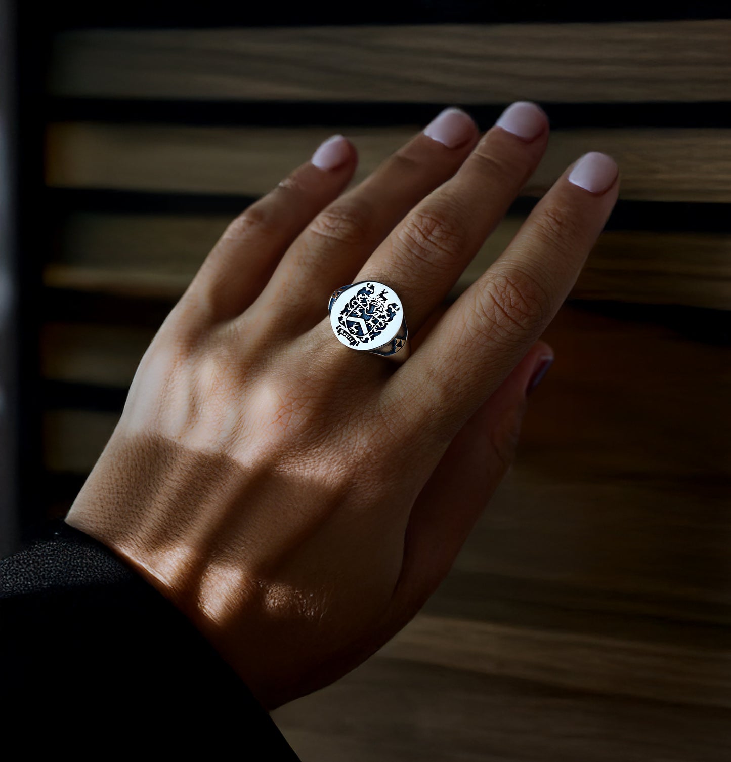 Sterling Silver Family Crest Signet Ring – Meaningful Jewelry Gift for Men, Father’s Day Gift, Birthday Gift for Dad or Christmas Gift for Him