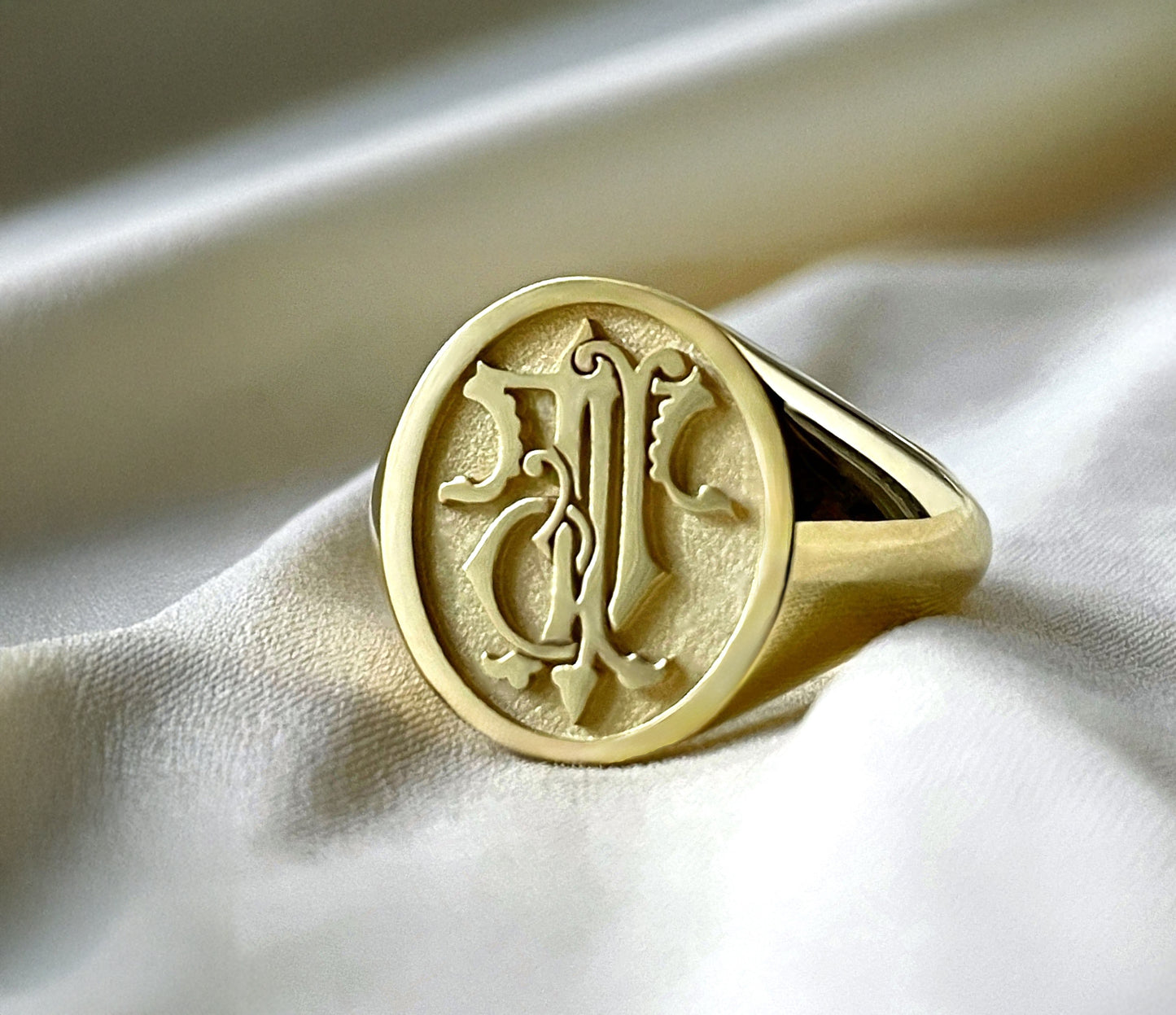 Custom Solid Gold Signet Ring – Engraved Personalized Initials or Design