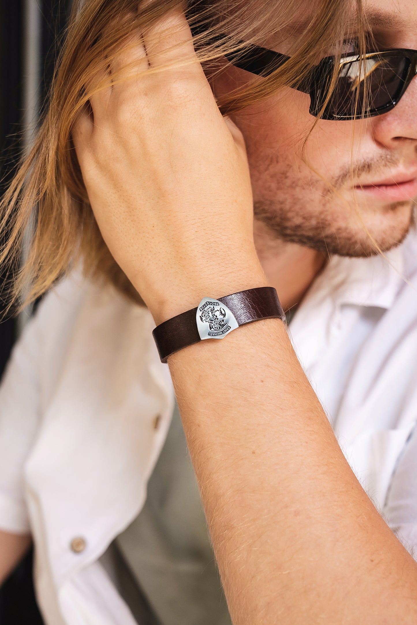 Custom Family Crest Men’s Bracelet – Coat of Arms Engraved Sterling Silver and Leather Bracelet, Personalized Heritage Jewelry Gift Bracelet for Him
