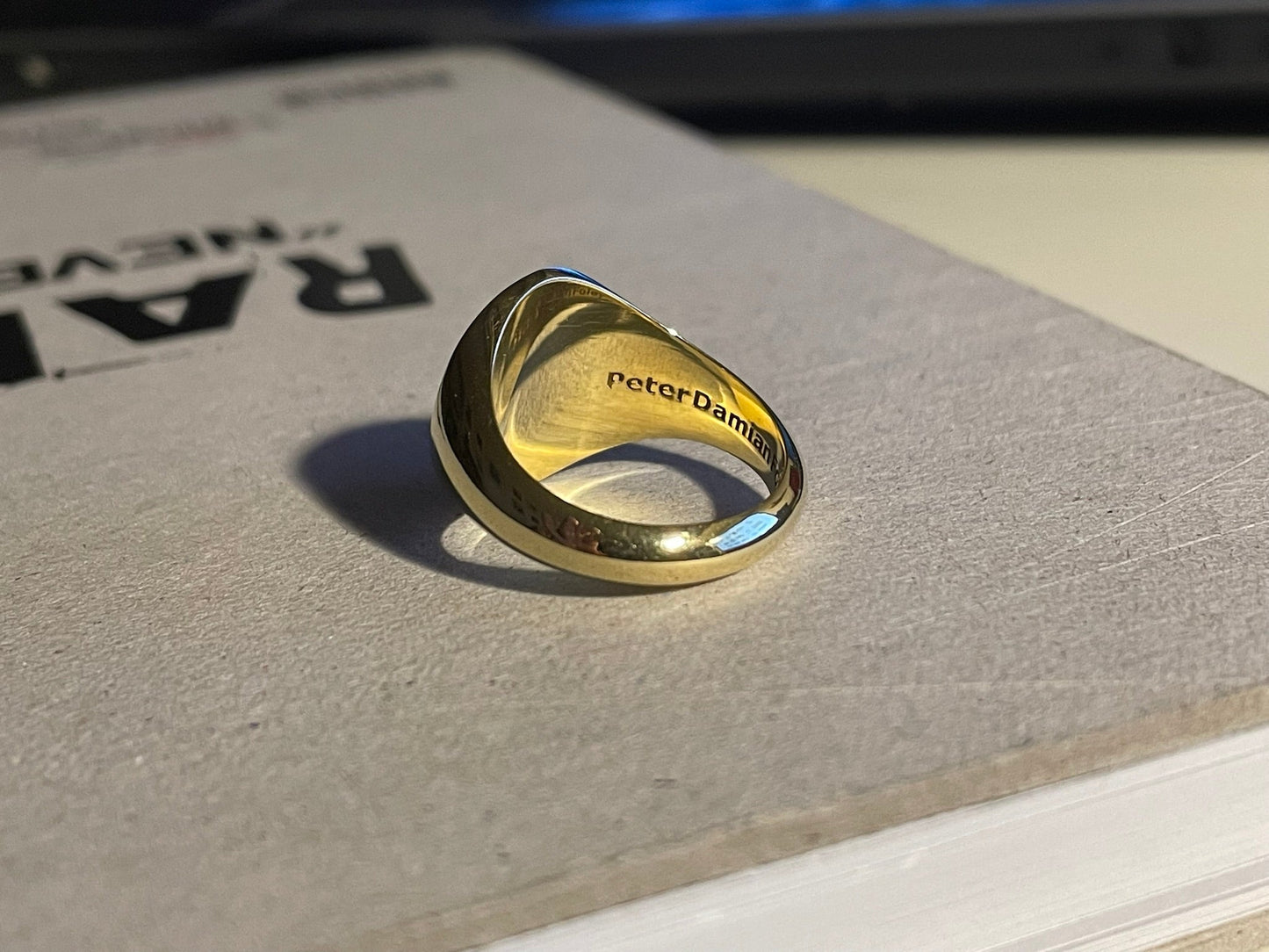 Custom Solid Gold Signet Ring – Engraved Personalized Initials or Design