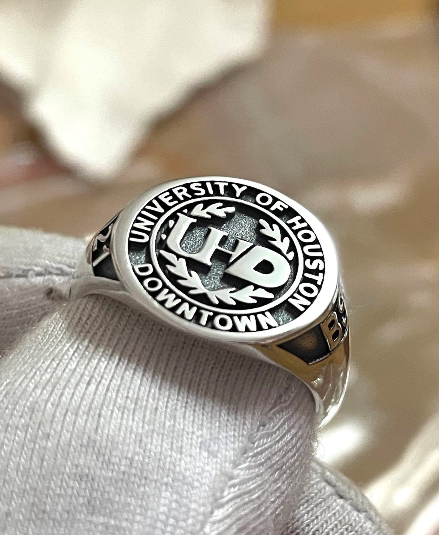 Custom Silver Class Rings Round