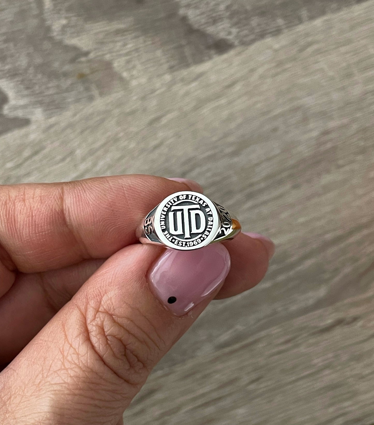 Custom Silver Class Rings Round