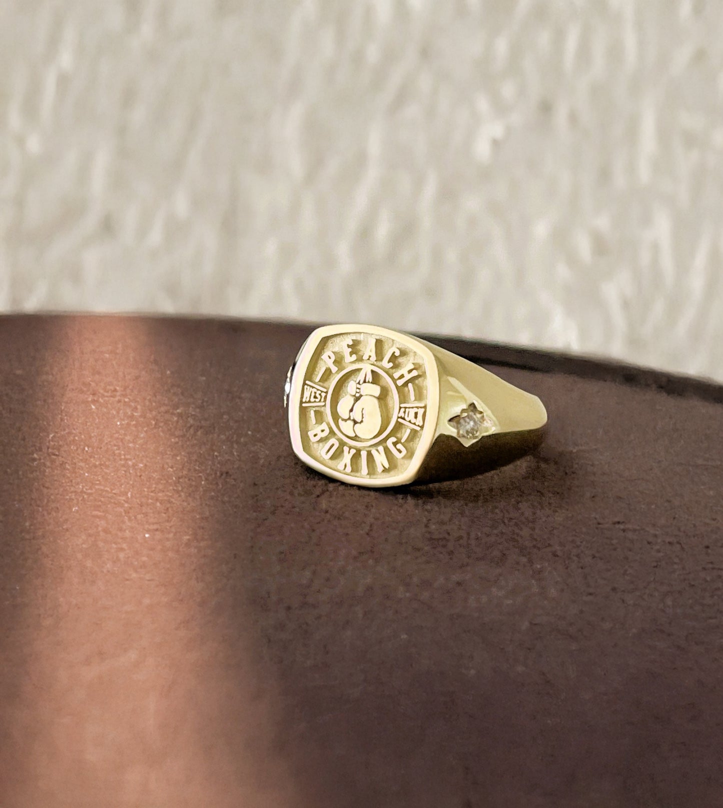Gold Family Crest Signet Ring with Stones – Custom Engraved Coat of Arms Ring, Personalized Gold Signet Ring for Men, Heirloom Jewelry Gift