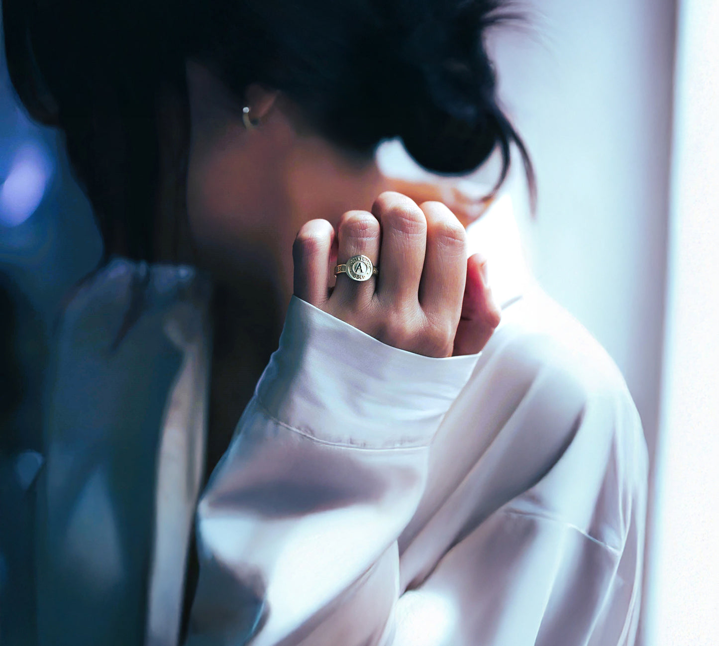 Dainty Gold Class Ring for Women – Custom College Graduation Gift Jewelry