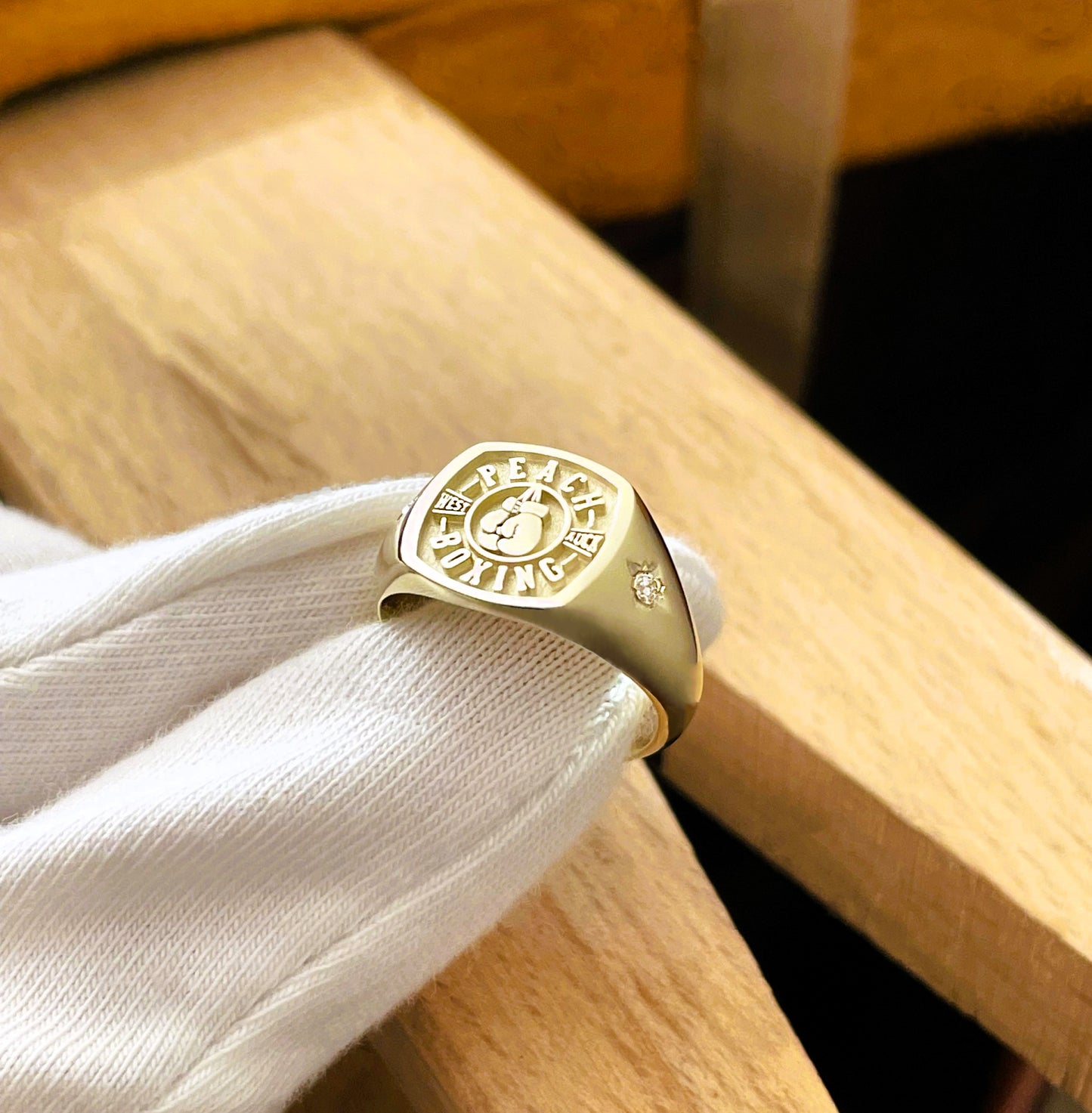 Gold Family Crest Signet Ring with Stones – Custom Engraved Coat of Arms Ring, Personalized Gold Signet Ring for Men, Heirloom Jewelry Gift