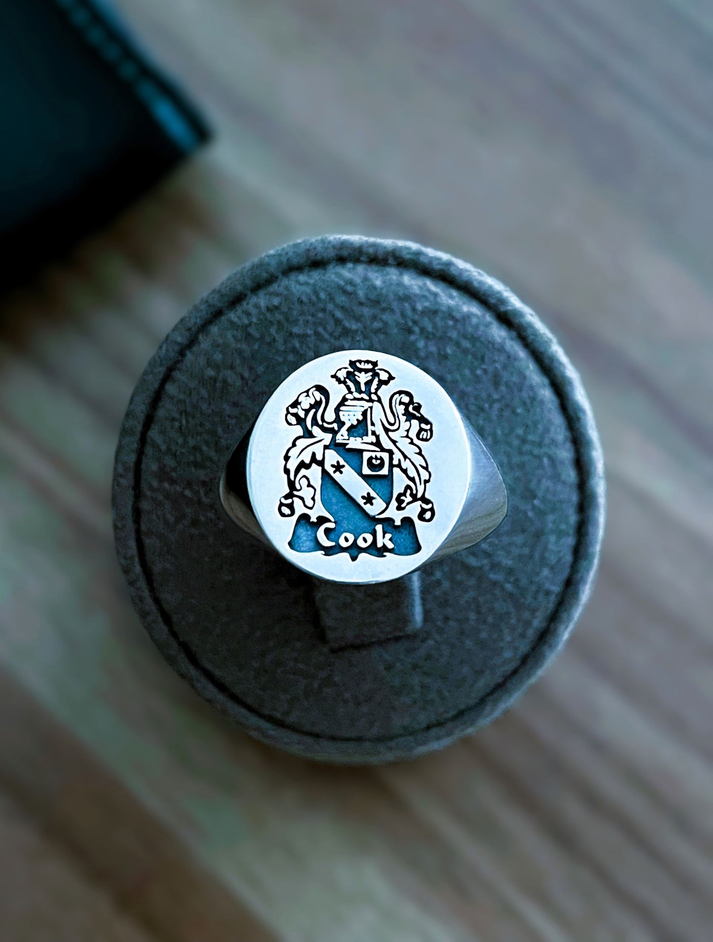 Sterling Silver Family Crest Signet Ring – Custom Engraved Coat of Arms Jewelry in Silver, Gold Plated or Rose Gold Plated