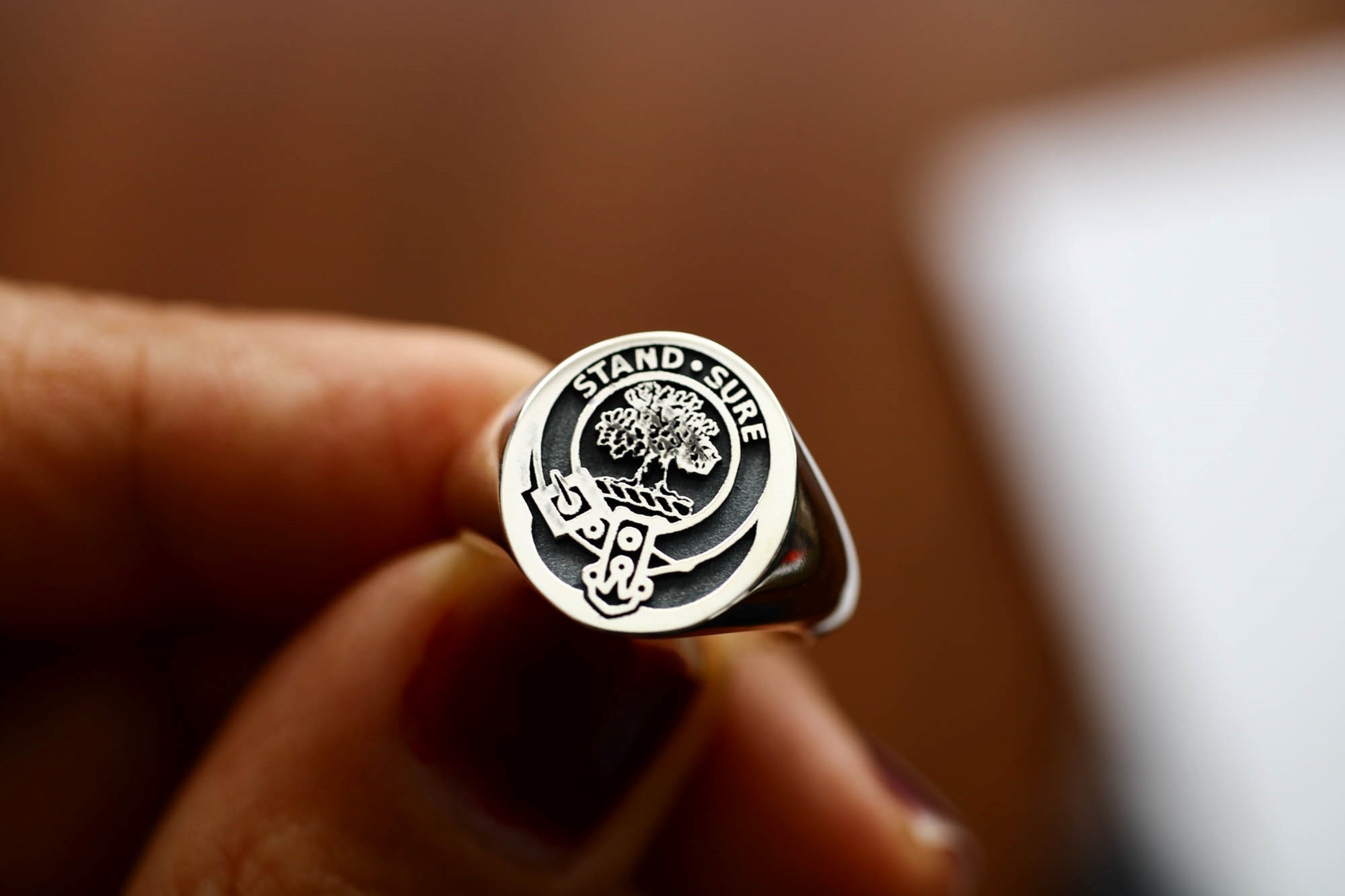 Clan hot sale signet ring